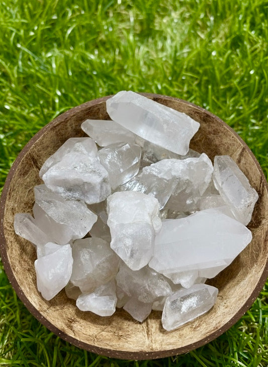 Cuarzo Cristal (Cristal de Roca): El Maestro Sanador